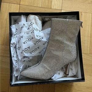 Aqua Hanar sparkle booties, Size 8 (never worn)